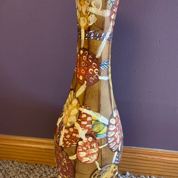 One of a kind, hand painted original large vase. - Picture 3 of 5